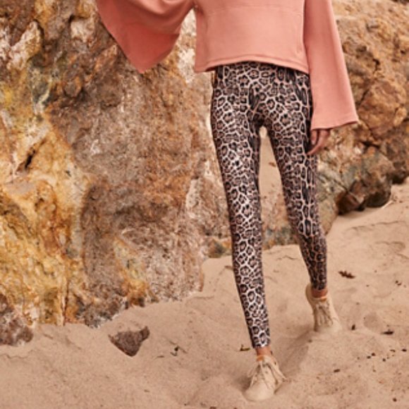 Free People High-Rise Leopard Printed Legging L - Picture 1 of 2